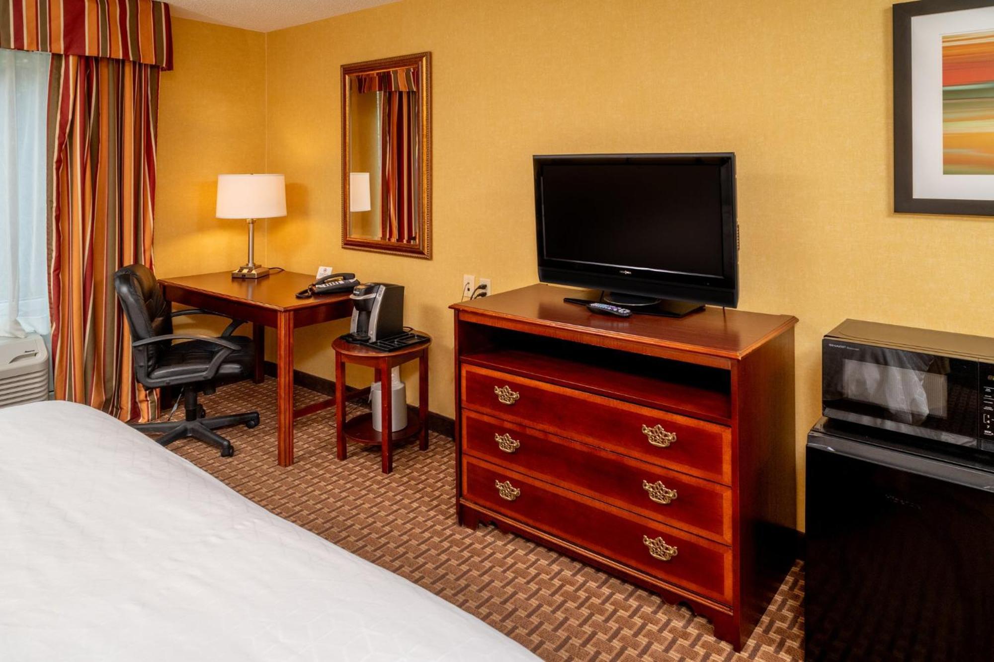 Holiday Inn Express And Suites Hazard By Ihg Exteriör bild