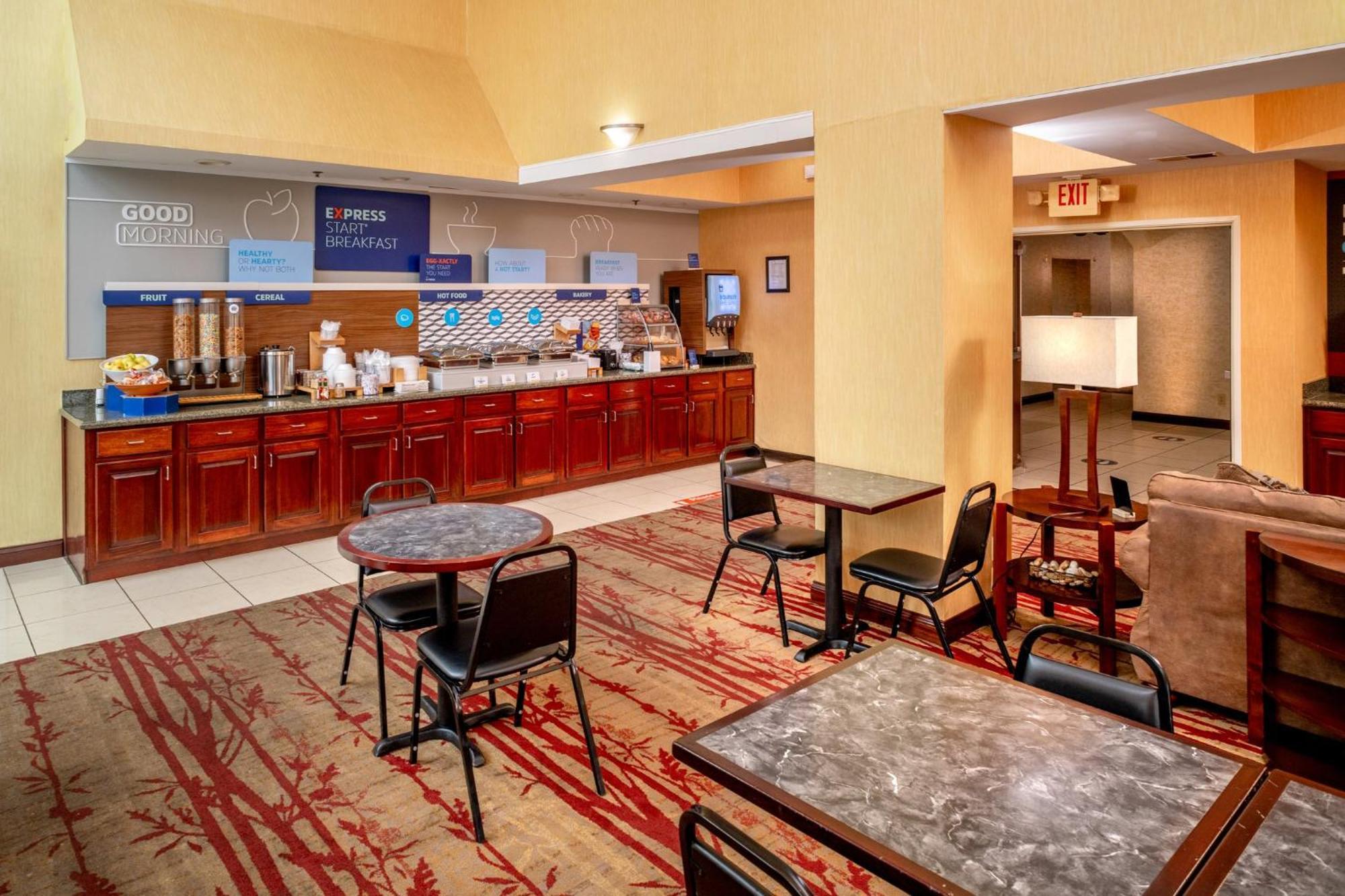 Holiday Inn Express And Suites Hazard By Ihg Exteriör bild