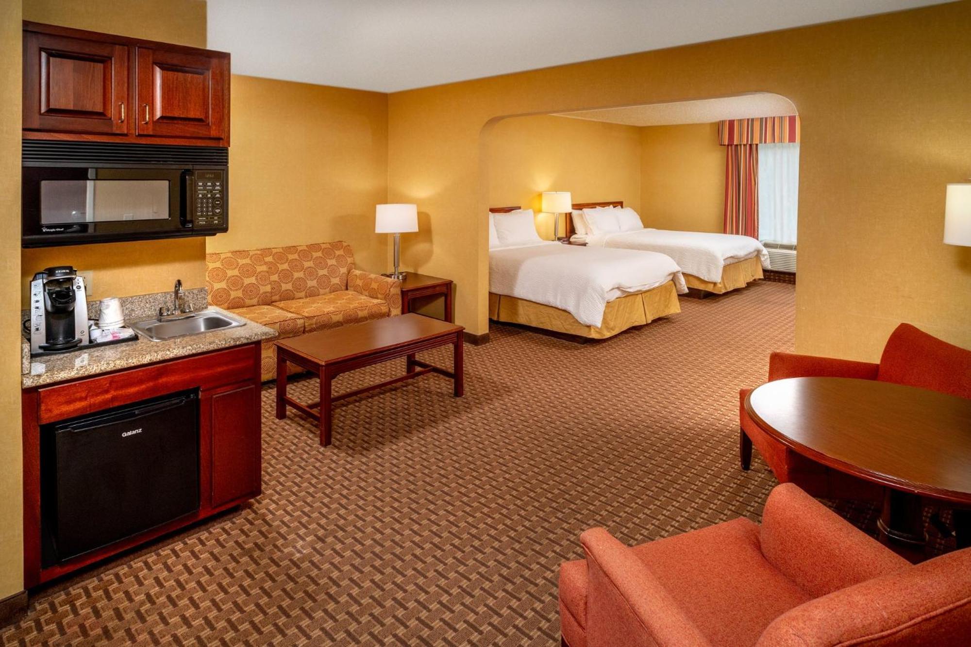 Holiday Inn Express And Suites Hazard By Ihg Exteriör bild