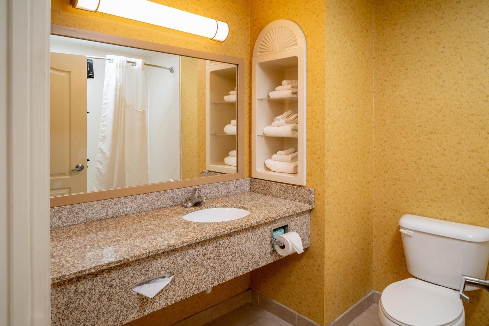 Holiday Inn Express And Suites Hazard By Ihg Exteriör bild